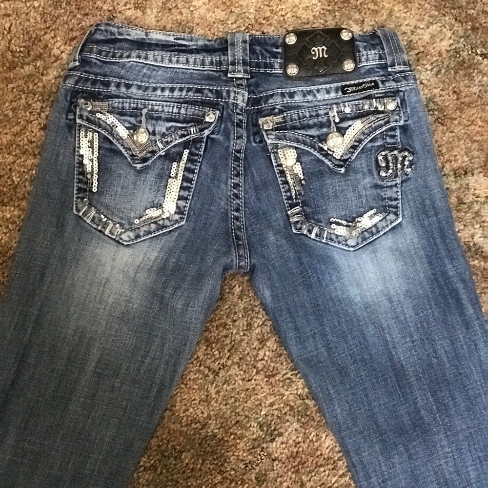 Size 28 boot cut miss me jeans